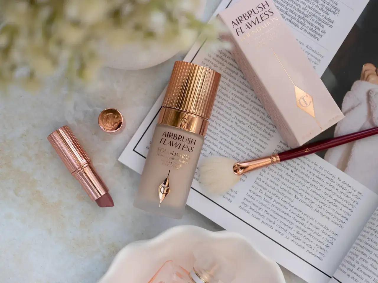 Charlotte Tilbury Flawless Filter: Blask gwiazd? Recenzja i porady