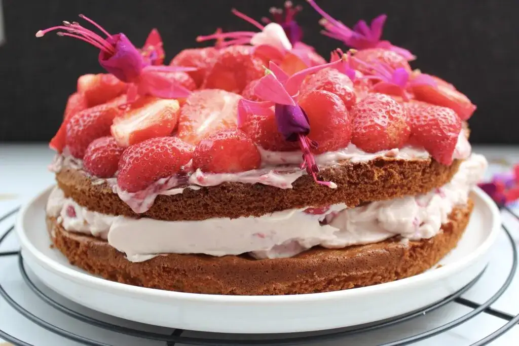 Jak zrobić tort dietetyczny, który zachwyci smakiem i zdrowiem