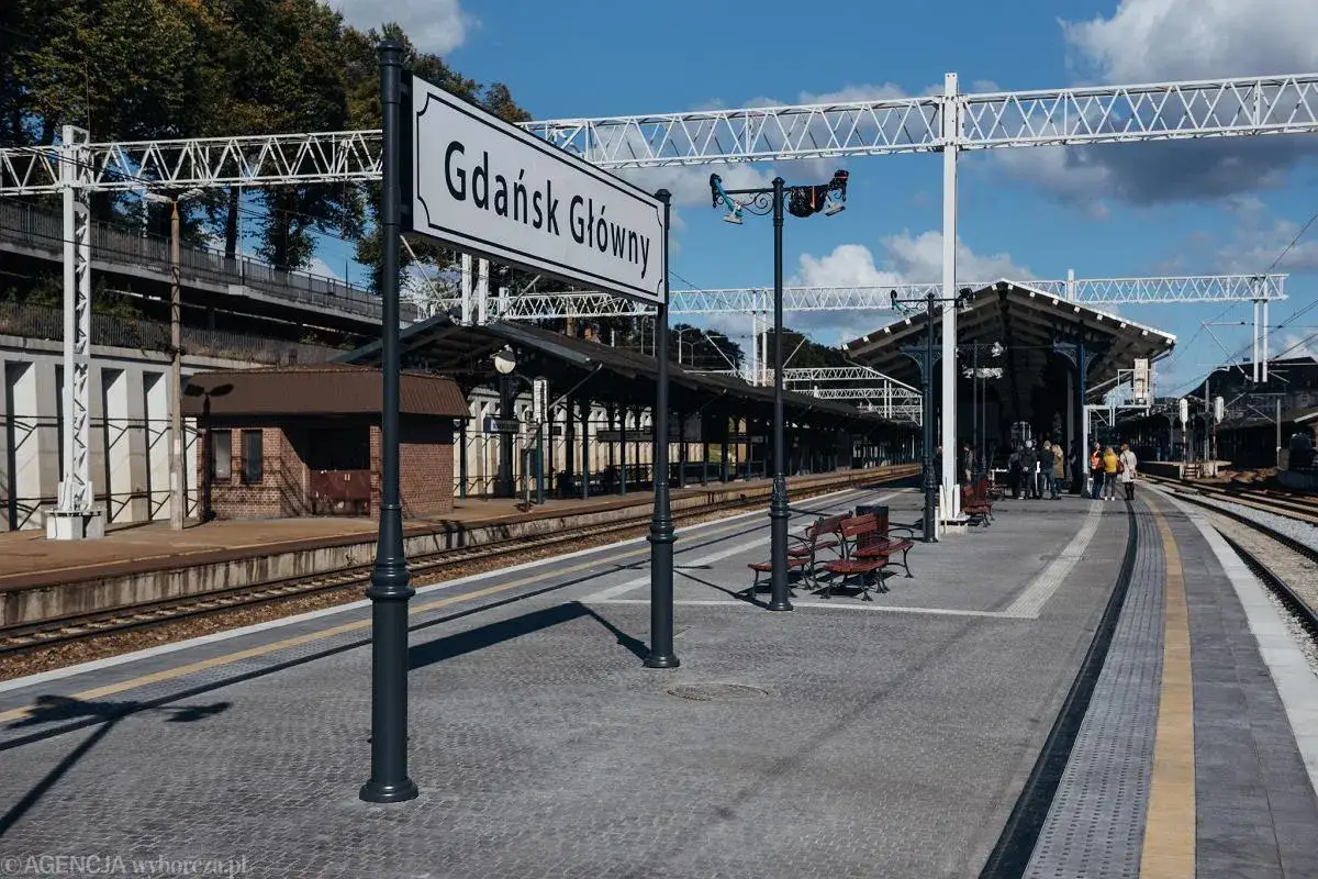 SKM Gdańsk Główny: Peron 3, bilety i wskazówki dla podróżnych