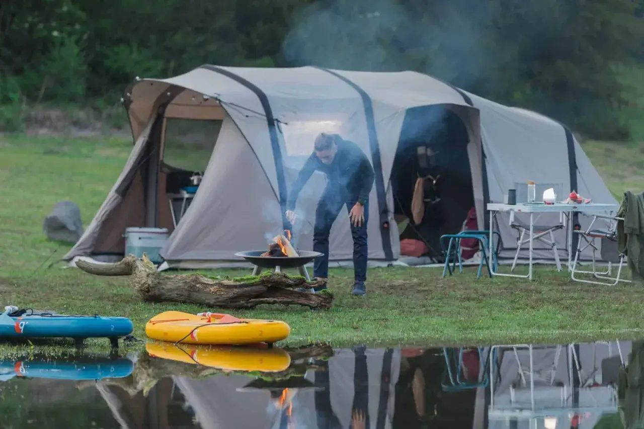 Camping czy kemping: jakie są różnice i które słowo wybrać?
