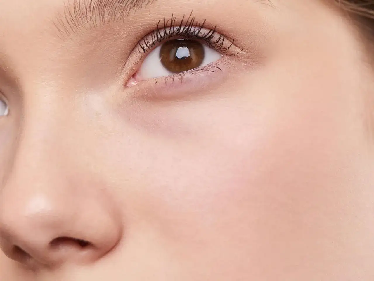 Pryszcz przed wyjściem? Zmniejsz widoczność w 5 minut! Plan ratunkowy