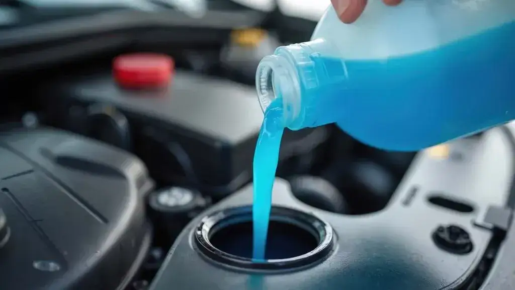 Kühlflüssigkeit Auto: So vermeiden Sie teure Motorschäden und Überhitzung