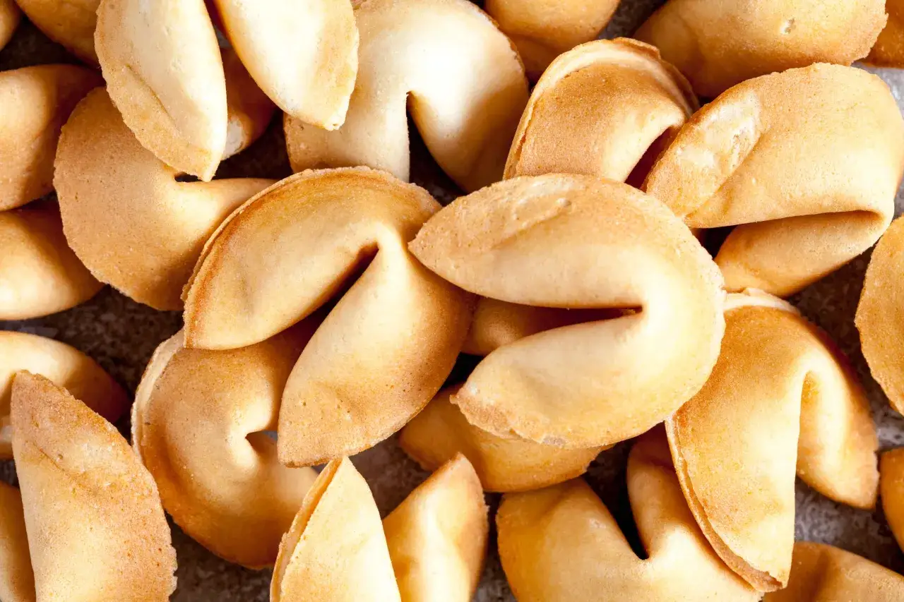 Jakie wróżby do ciastek? Gotowe teksty, przepis i porady!