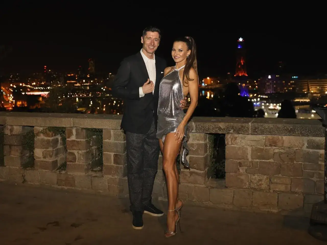 Zarobki Lewandowskiego na godzinę - szokujące kwoty i źródła dochodów