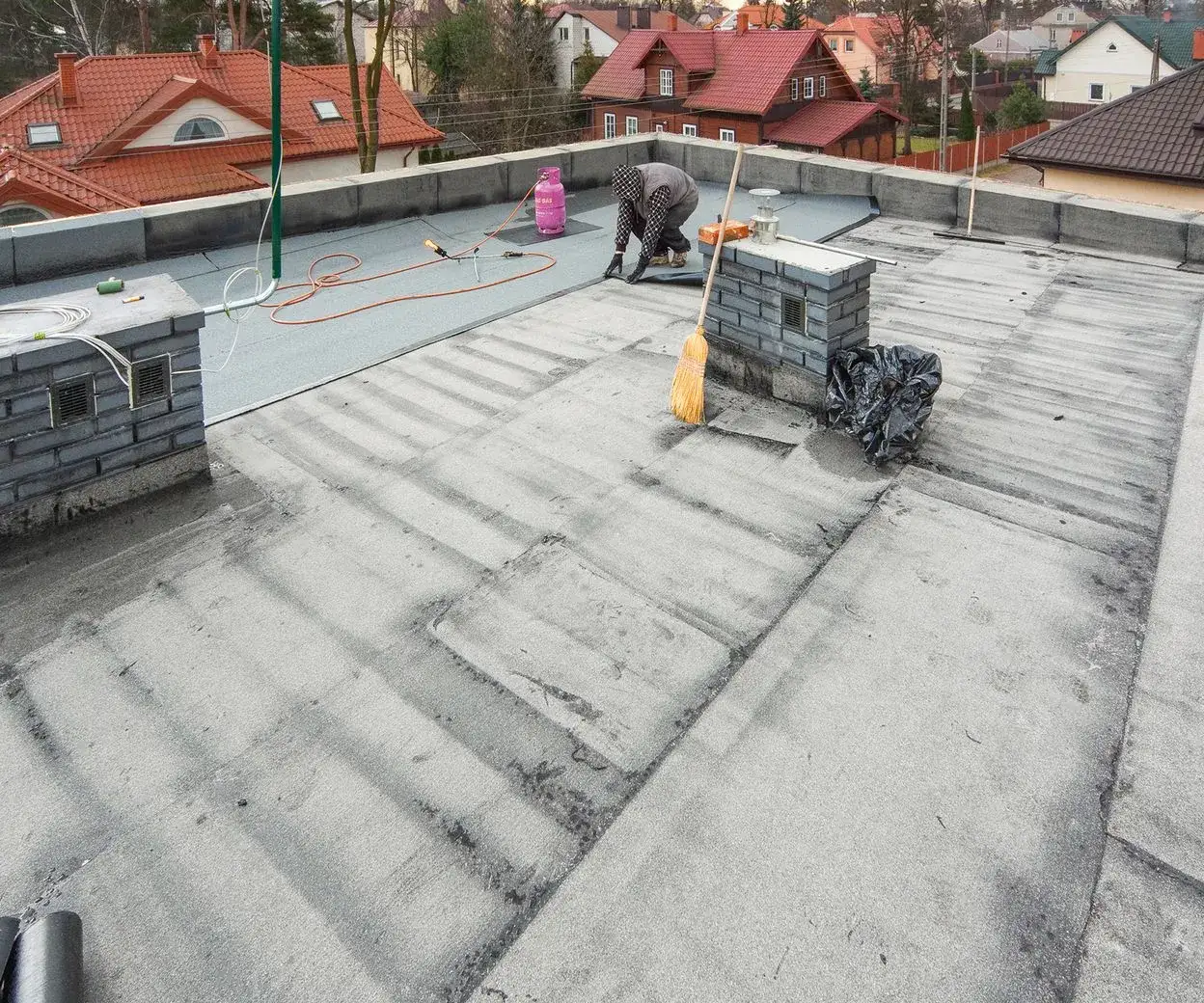 Jak uzyskać pozwolenie na płaski dach - uniknij kosztownych błędów