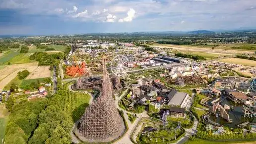 Ile km ma Energylandia? Poznaj odległość i dojazd do parku rozrywki