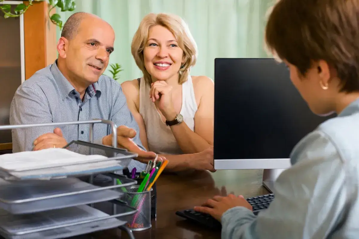 Czy małżonek może kupić nieruchomość tylko na siebie? Sprawdź zasady.