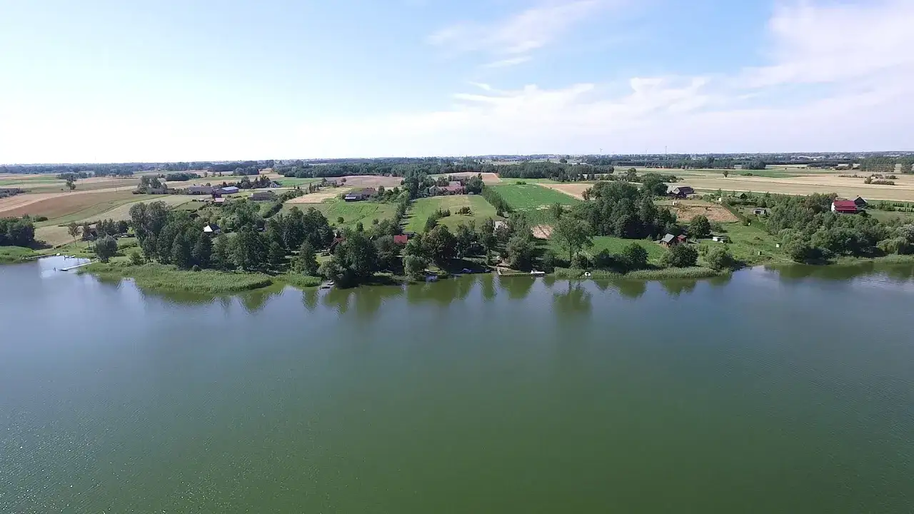 Jezioro Głuszyńskie: tajemnice, atrakcje i piękno przyrody