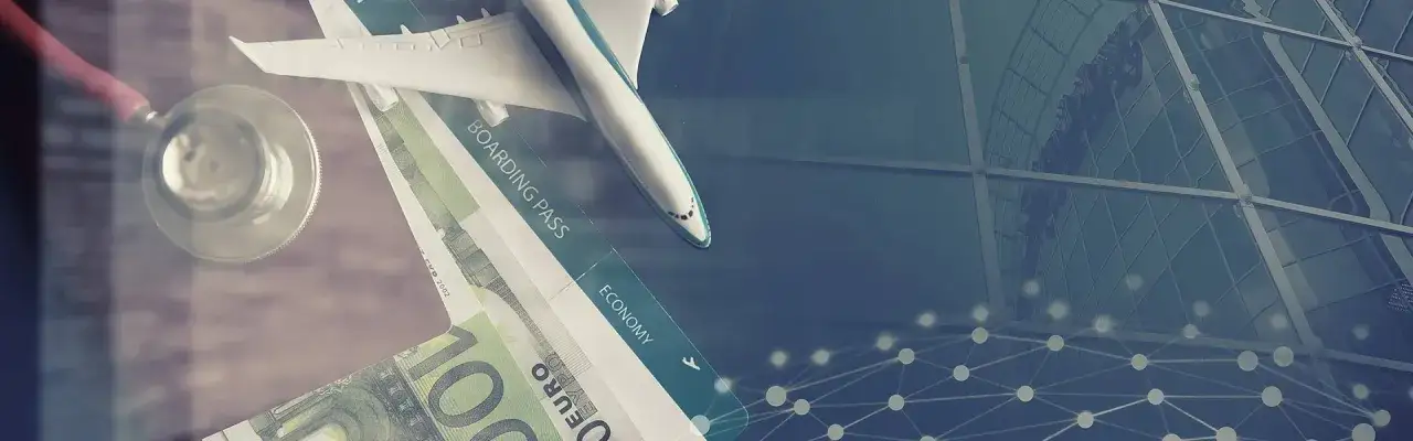 Ile gotówki przewieziesz samolotem? Limit 10 000 euro i zasady