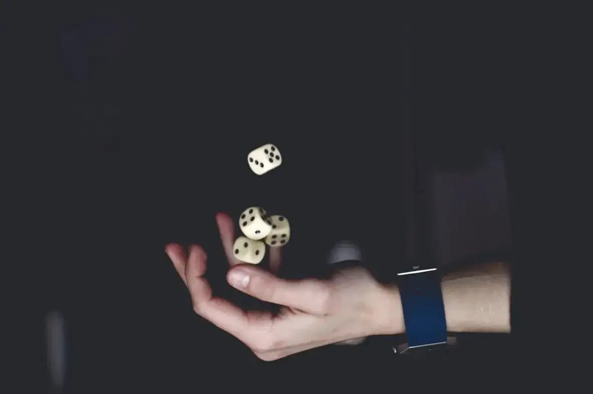 Historia hazardu w literaturze od mitów po współczesne opowieści