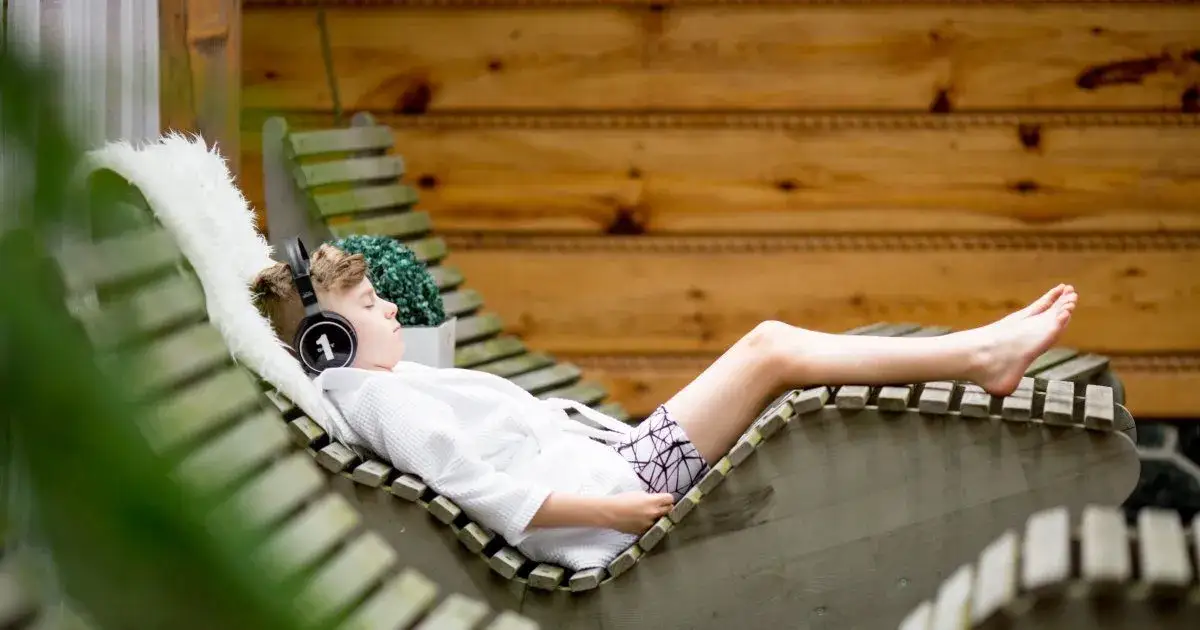 Spa dla dziewczynek: relaksujące zabiegi i pomysły na domowe spa