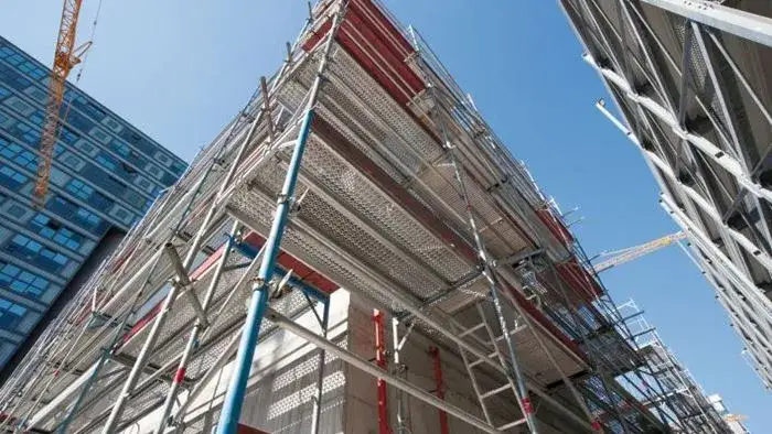 Plettac Szczecin: Wynajem czy zakup? Jak wybrać i oszczędzić?