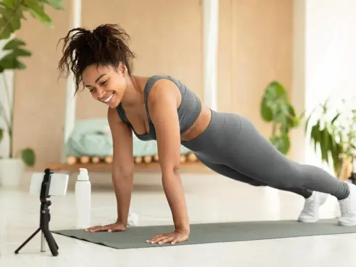 Trening abs co to? Odkryj jego korzyści i skuteczne ćwiczenia