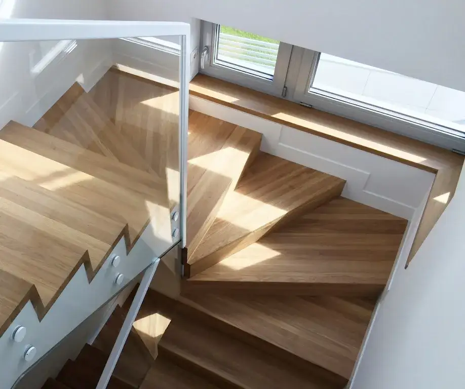 Jak zabudować schody zabiegowe - uniknij najczęstszych błędów