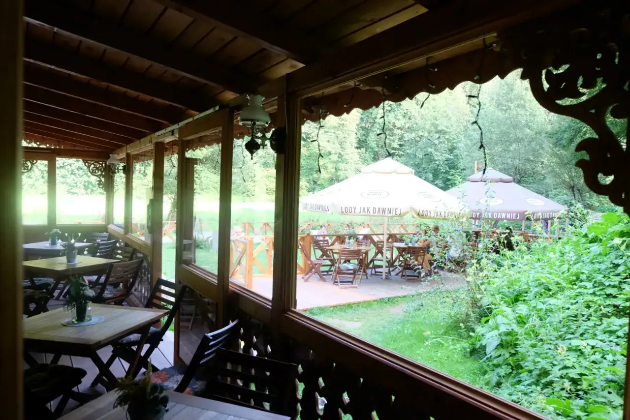 Ojców gdzie zjeść - najlepsze restauracje w Ojcowskim Parku Narodowym