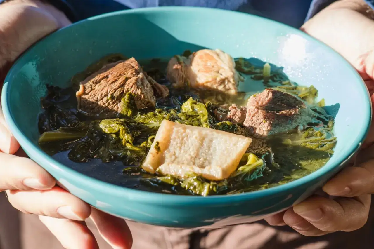 Minestra Maritata napoletana: ingredienti e segreti della nonna.