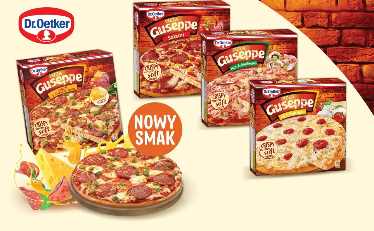 Kilka opakowań pizzy Guseppe Dr. Oetker i gotowa pizza z salami i papryką.