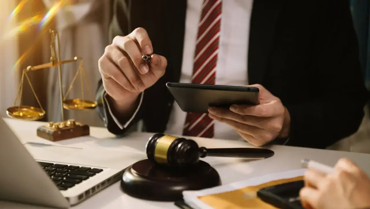 Ile kosztuje porada prawna? Cennik i porady eksperta (2024)