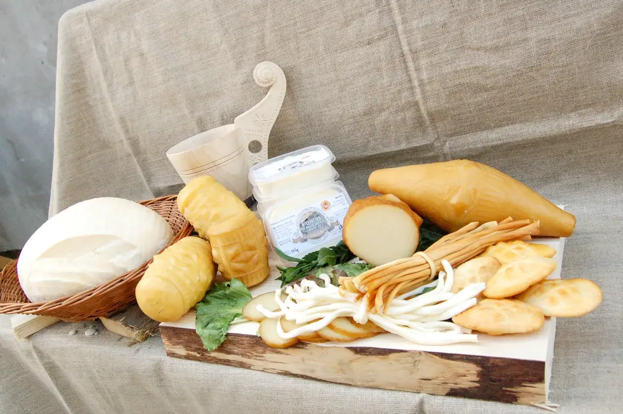 Bacówka u Bucka: Gorce, sery, tradycja. Jak zaplanować wizytę?