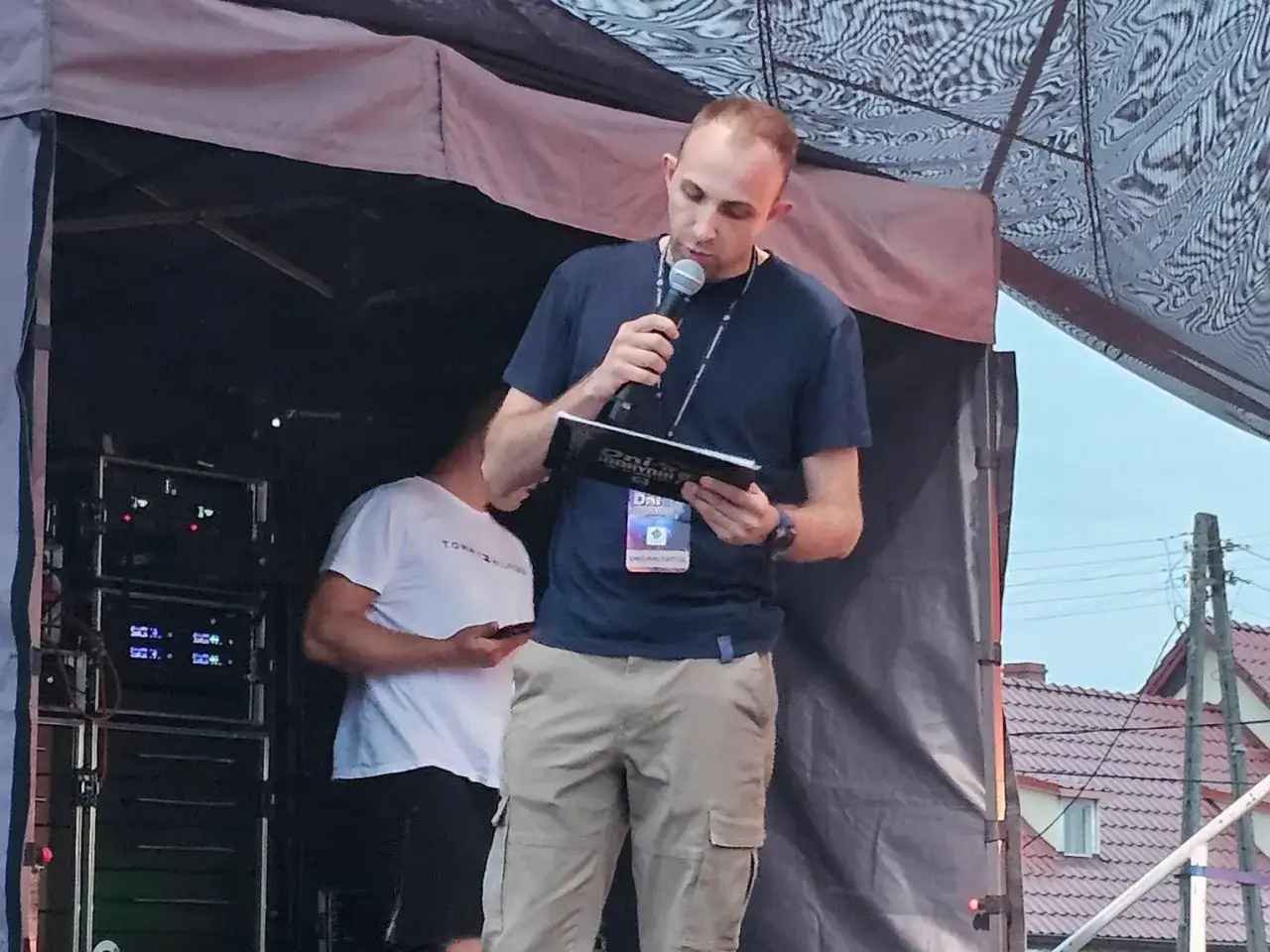 Vix. N: "Ty mnie miła ratuj" i hit "Ne Rozumiju" dlaczego viral?