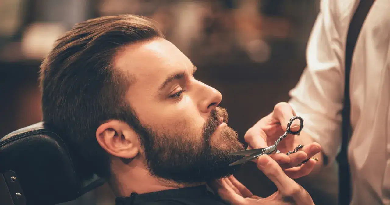 Gęsty zarost? Odkryj sprawdzone metody i obal mity!