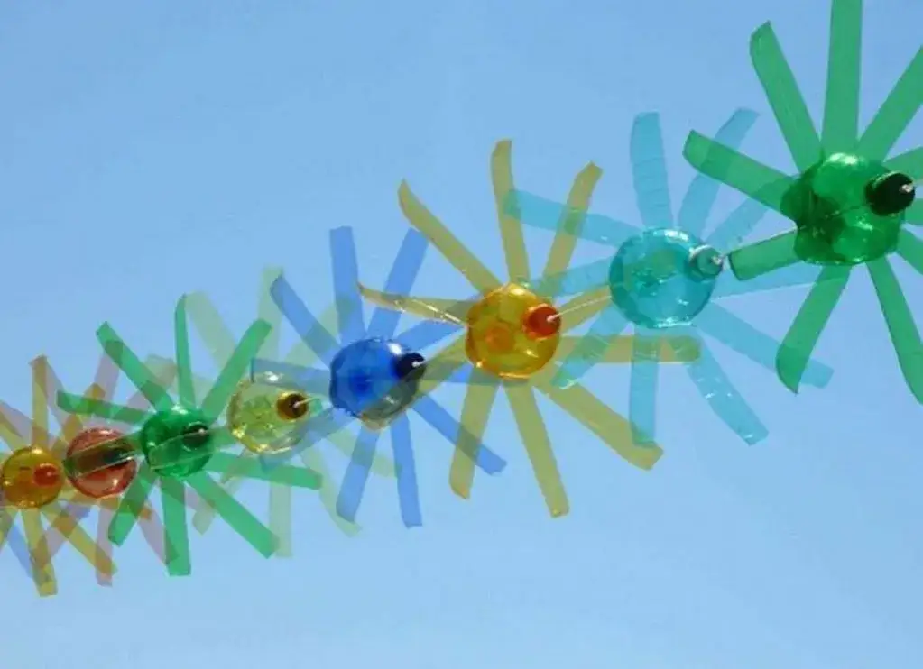 Jak zrobić wiatrak z butelki - proste i kreatywne pomysły DIY