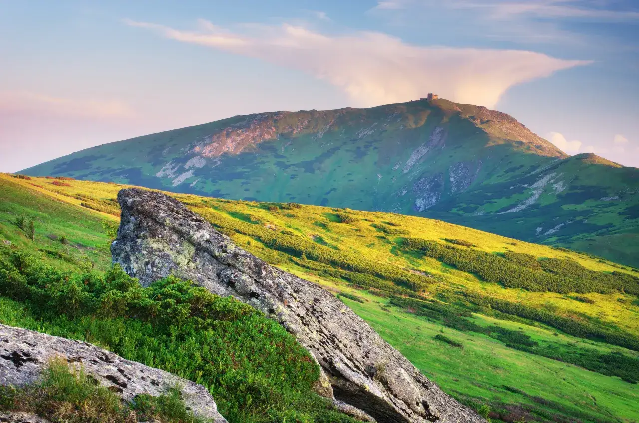 Karkonosze: Co zwiedzić? Zaplanuj niezapomniany wyjazd!