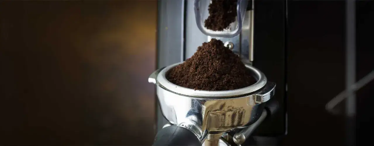 Ile parzy się kawa? Odkryj sekrety idealnego smaku kawy