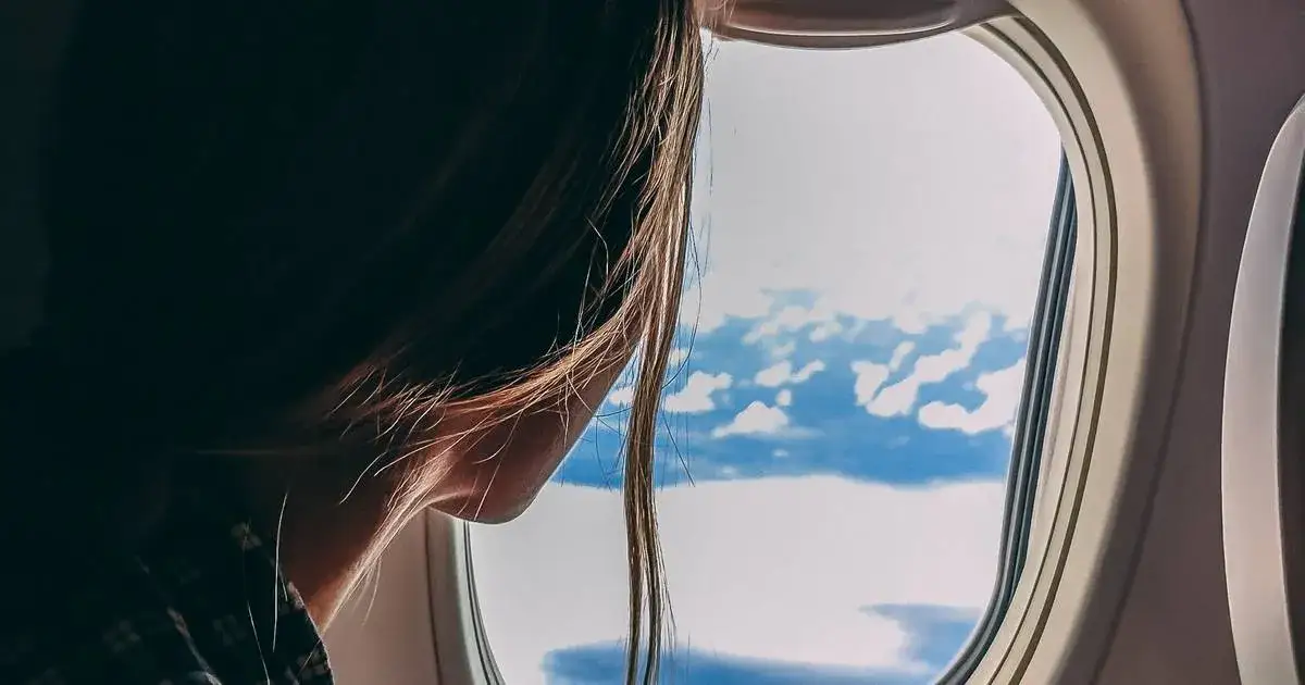 Znaczenie snu o samolocie: 5 fascynujących interpretacji snów
