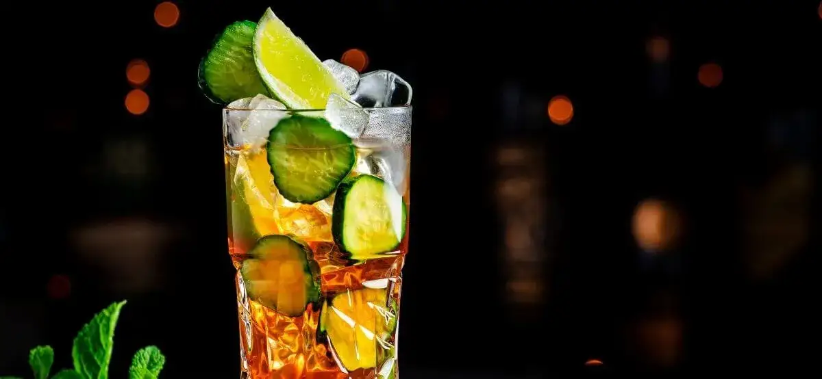 Żołądkowa Miętowa: Proste drinki, które zrobisz w 2 minuty!