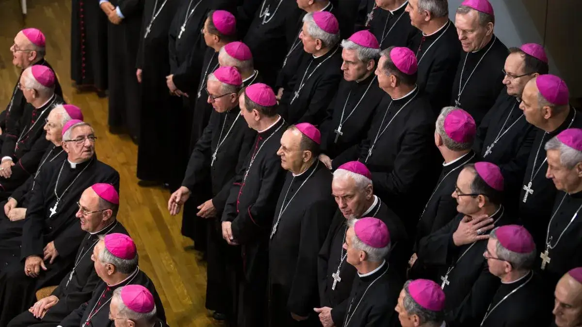 Ile jest biskupów w Polsce? Zaskakujące liczby i hierarchia Kościoła