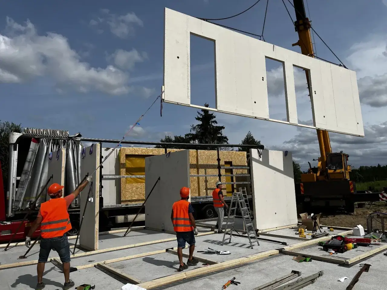 Dom modułowy czy murowany? Porównanie kosztów i trwałości