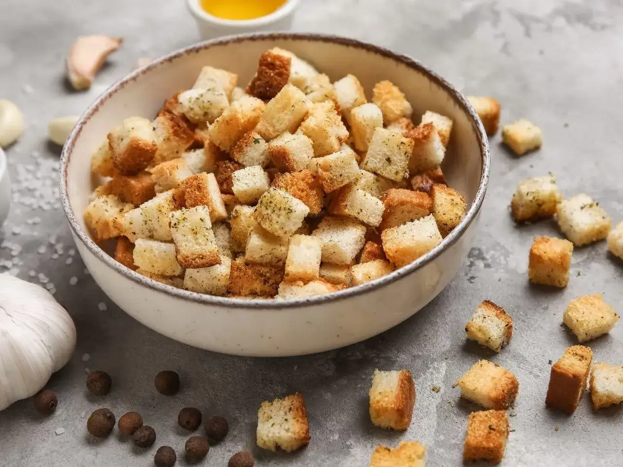 Jak zrobić grzanki czosnkowe do zupy, które oczarują Twoje kubki smakowe