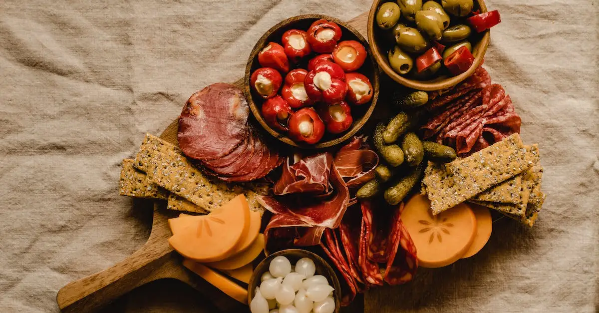 Modne i apetyczne przystawki na zimno na Twoje przyjęcia