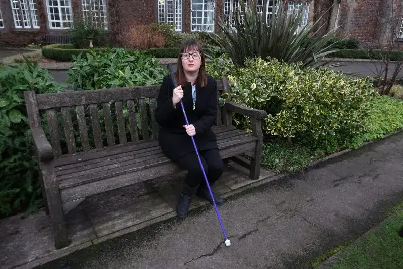 Jak pomóc niewidomej dziewczynce? Szanuj jej niezależność i wsparcie