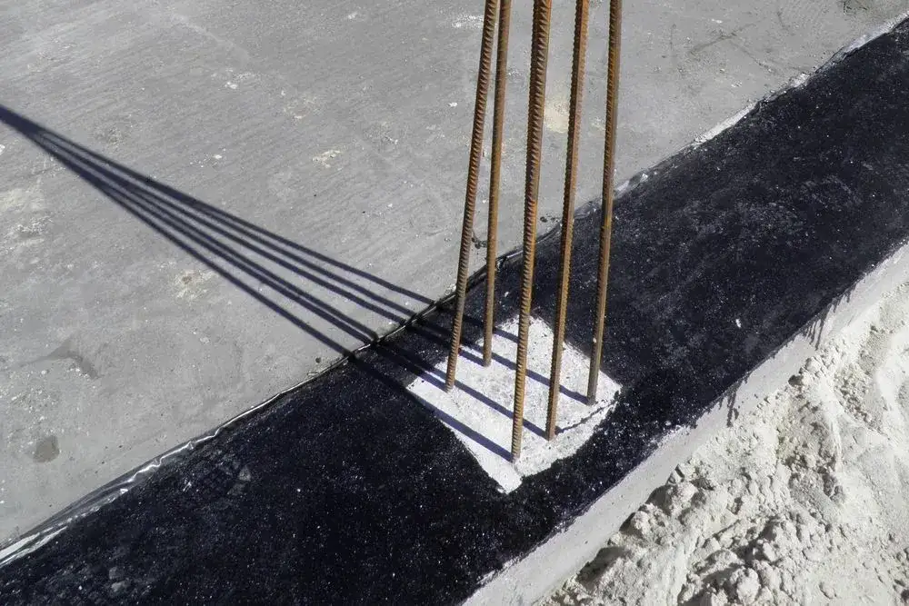 Izolacja termiczna słupów żelbetowych: Ochrona i efektywność