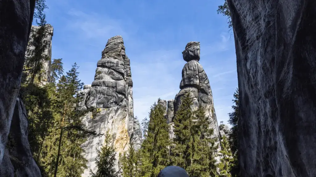 Skalne Miasto Adršpach i Teplice: Przewodnik, który ułatwi planowanie