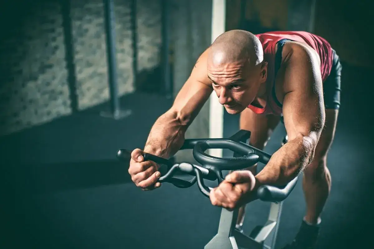 Co to jest trening interwałowy i jak może zmienić Twoją kondycję
