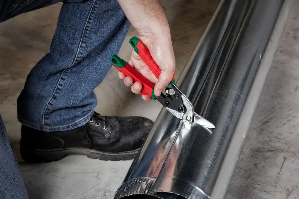 Jak wybrać najlepsze nożyce do blachy ręczne? Poradnik