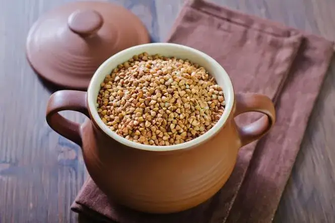 Ile wody do kaszy? Odkryj idealne proporcje dla każdej kaszy