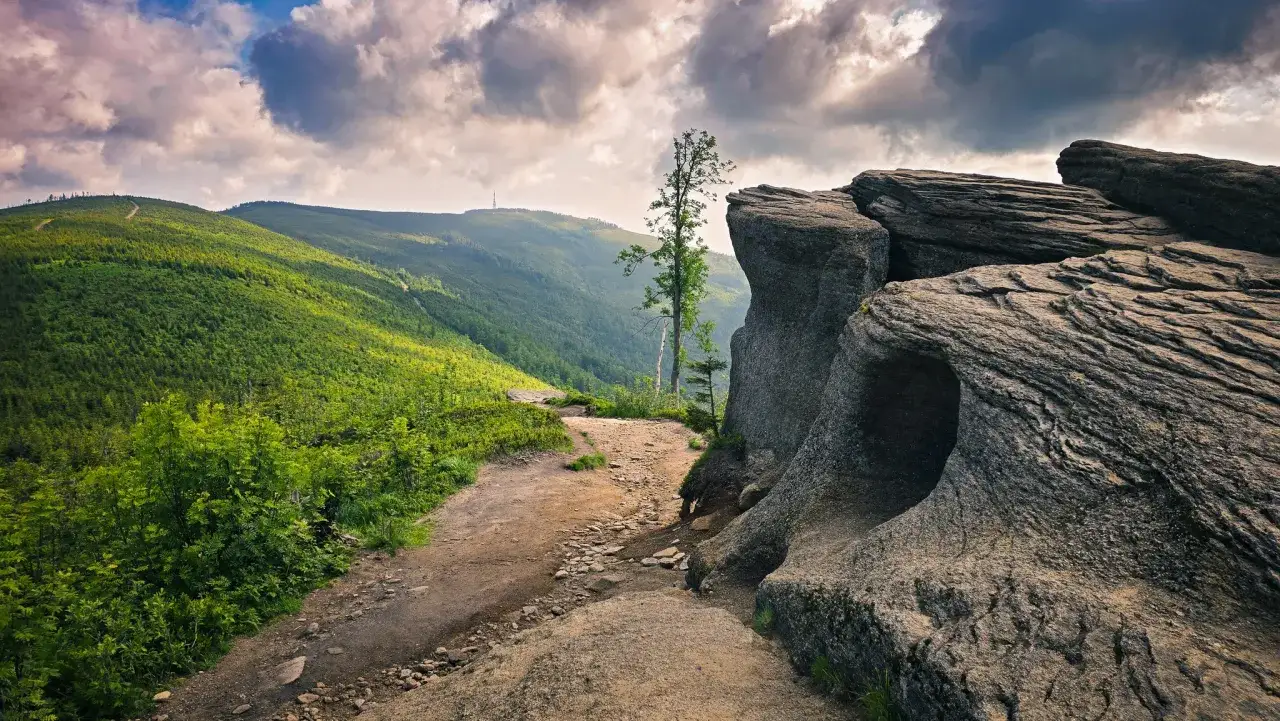 Wisła w Beskidzie Śląskim: Szczyty, szlaki, atrakcje. Gotowy?