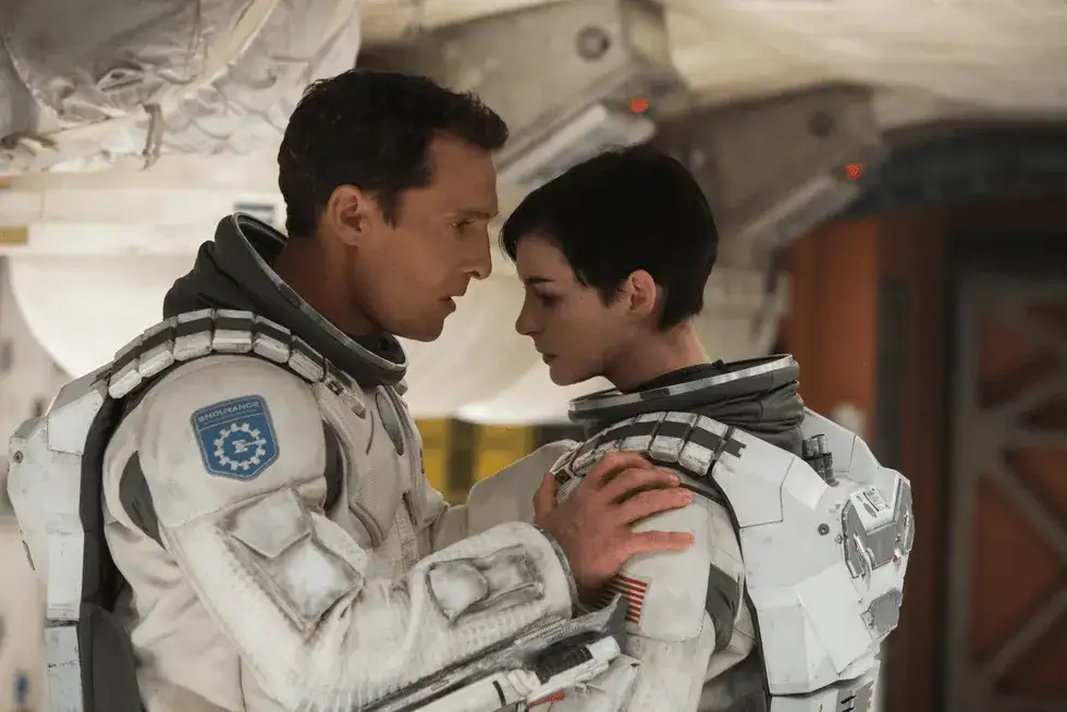 Po Interstellar? Znajdź filmy, które pokochasz za naukę i emocje.