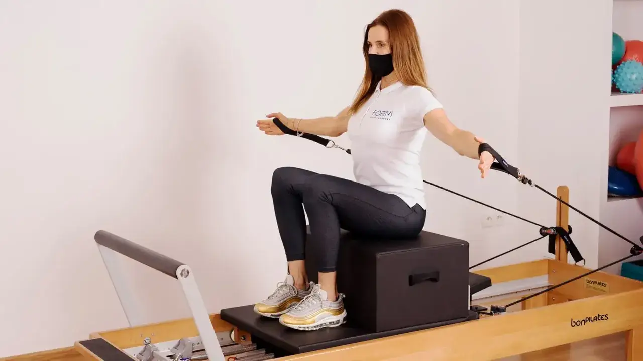 Rehabilitacja kręgosłupa szyjnego: Ile trwa i co przyspiesza powrót?