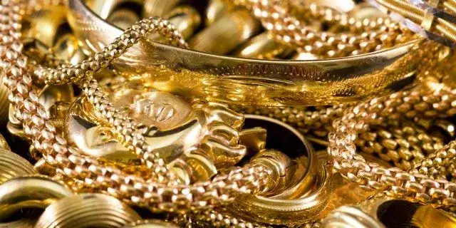 Ile kosztuje gram złota w lombardzie? Sprawdź aktualne ceny i różnice