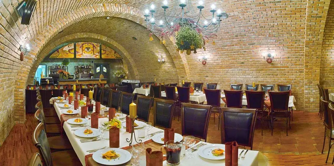 Gdzie zjeść w Nowym Sączu? Odkryj najlepsze miejsca na posiłek