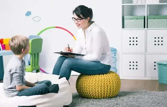 Autyzm dziecięcy czy jest uleczalny? Prawda o leczeniu i terapiach