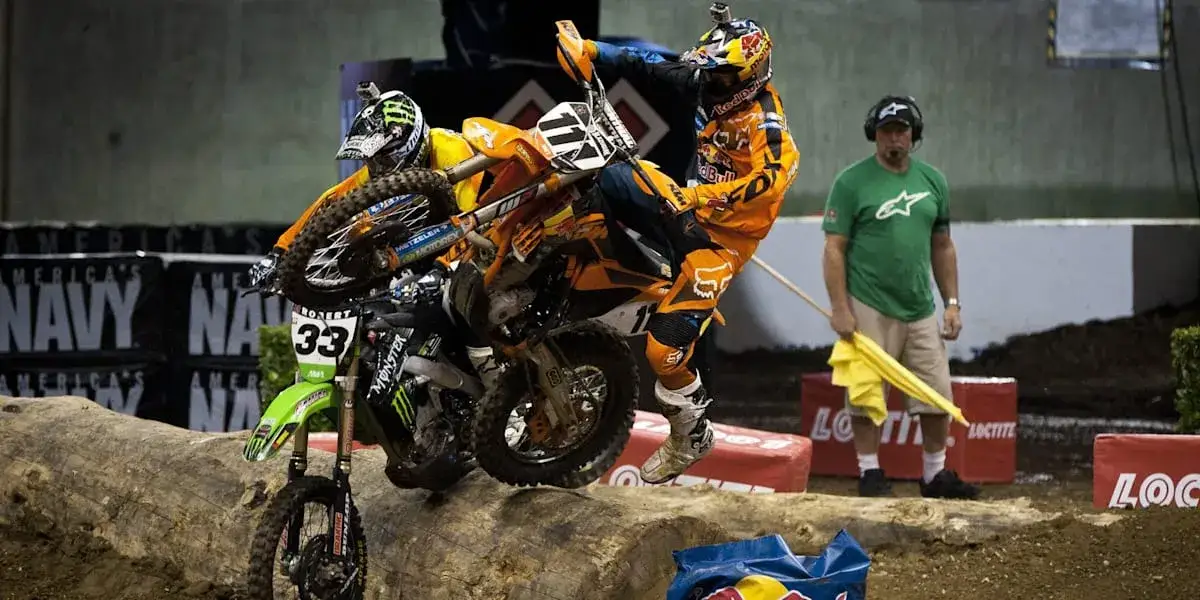 Enduro co to znaczy? Poznaj tajniki tego emocjonującego sportu