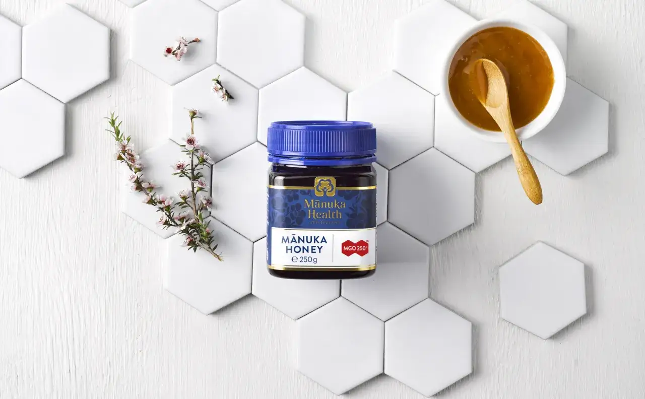 250g miodu: Ile łyżek? Sprawdzone triki na miód bez wagi