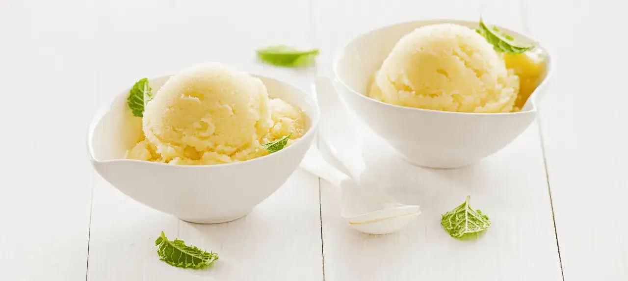 Jak zrobić lody z wyciskarki? Odkryj sekret idealnej konsystencji