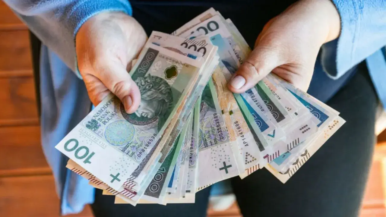 Co PiS obiecuje emerytom? Kluczowe zmiany w świadczeniach dla seniorów